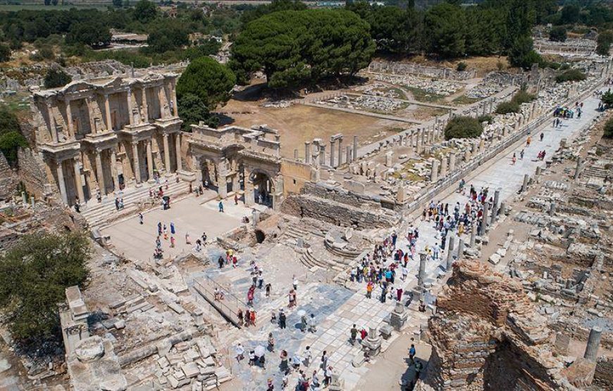 Ephesus & Pamukkale Package Tour from Istanbul